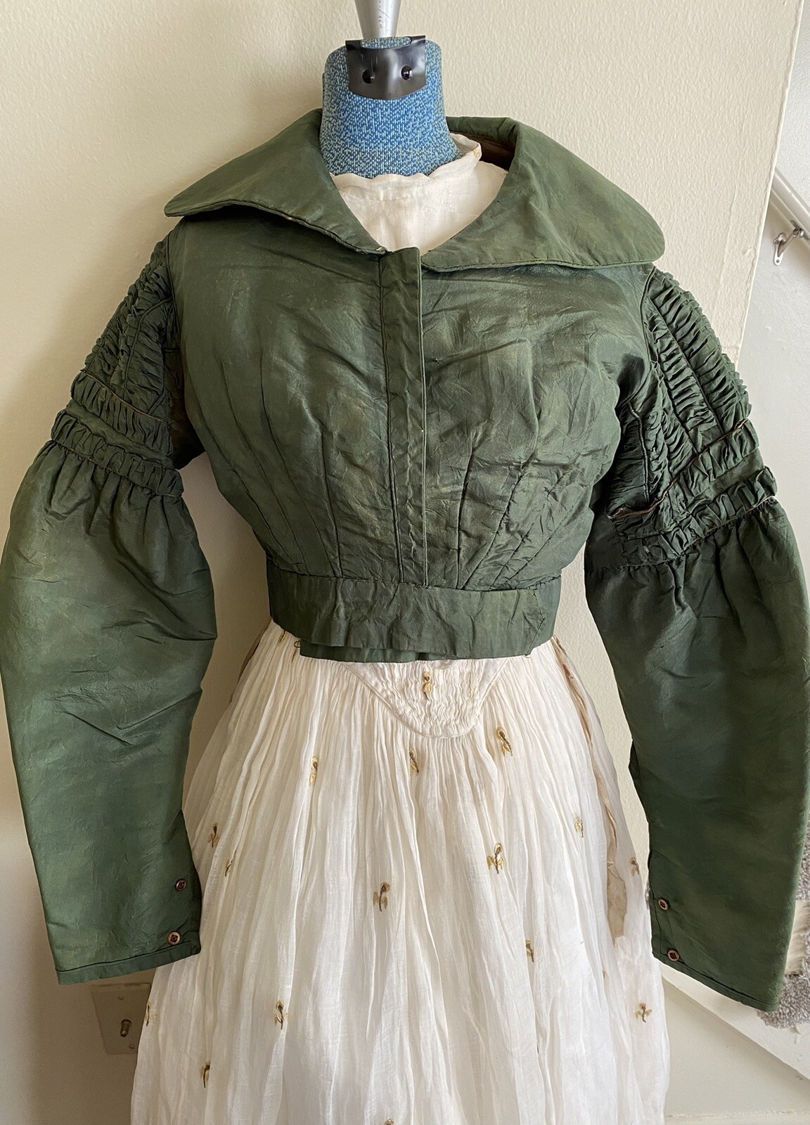 Rarest 1825 Regency Spencer Jacket Rich Emerald « Arsenic » Green Museum Quality!