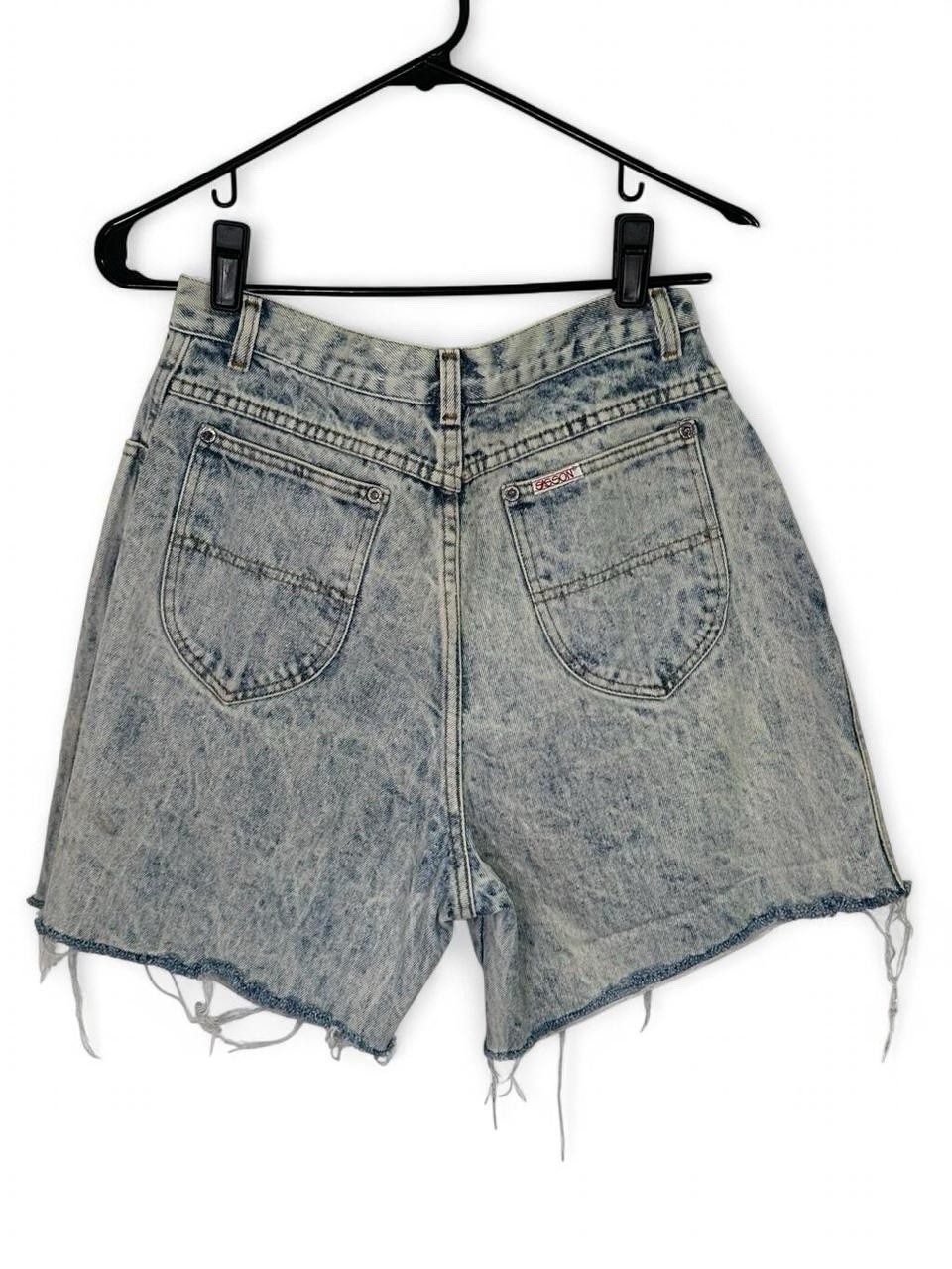 Vintage Acid Wash High-Waisted Cutoff Denim Shorts – Size 6 (see description)