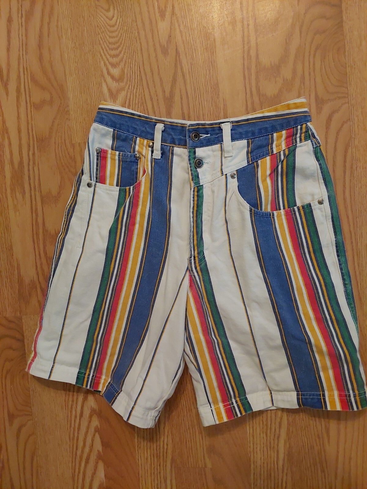 VINTAGE UNIONBAY MOM SHORTS STRIPED DENIM HIGH WAIST WOMEN&rsquo;S SIZE 2 Read!!