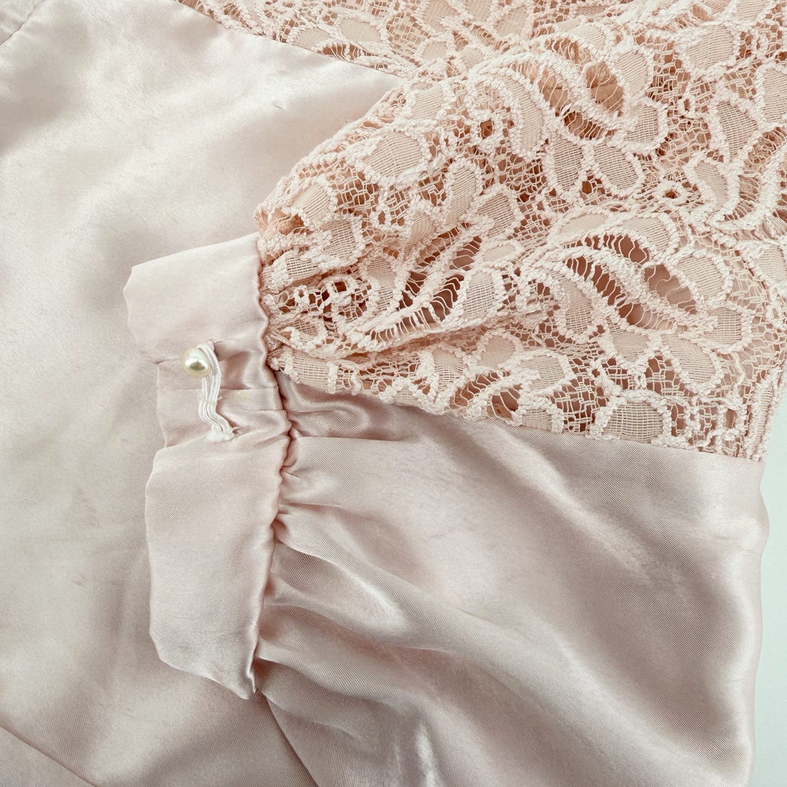 Vtg 80s Intimate Attitudes Plus Size 3X 4X Pink Satin Lace Nightshirt USA 3142