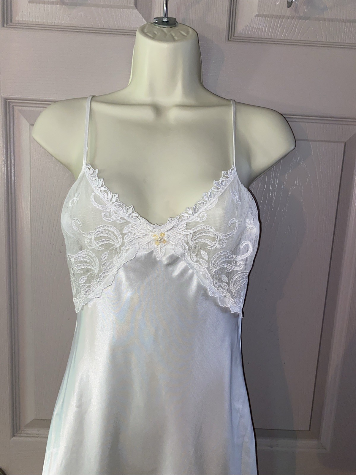 Vintage Val Mode Size S Ivory Polyester Satin With Lace
