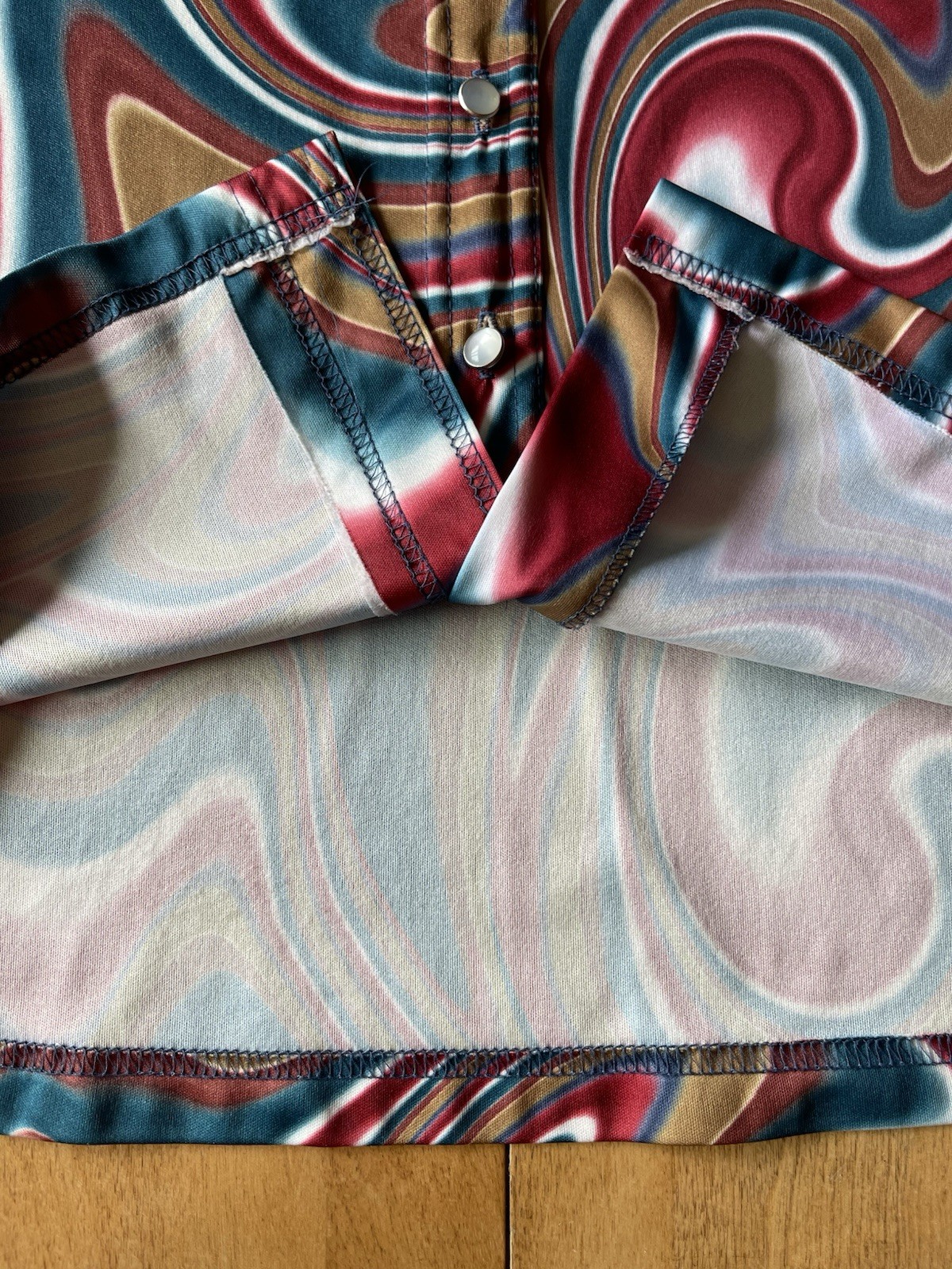 Vintage 90s In Charge Groovy Swirl Button Shirt Size Large Hippie Made In USA