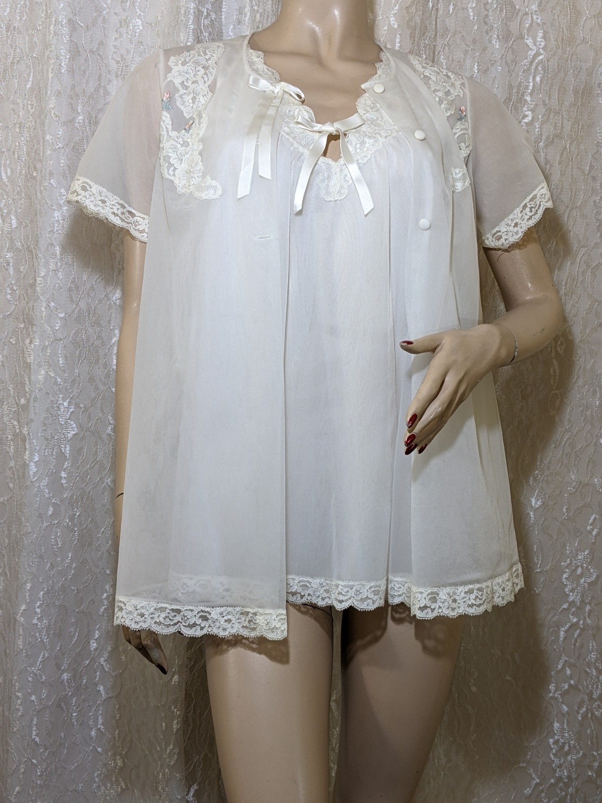 Vintage Shadowline Ivory Chiffon Lace Babydoll Nightgown Peignoir Robe Set PS
