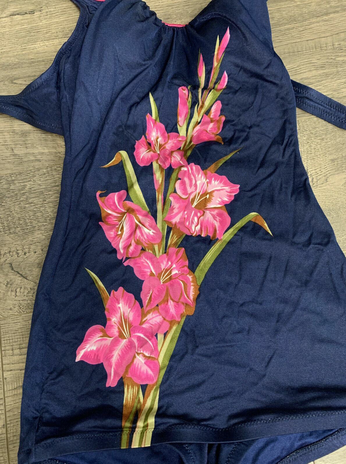 DeWeese Vtg Bombshell Pinup 1 pc Skirted Swimsuit Built In Bra Gladiola S Pink