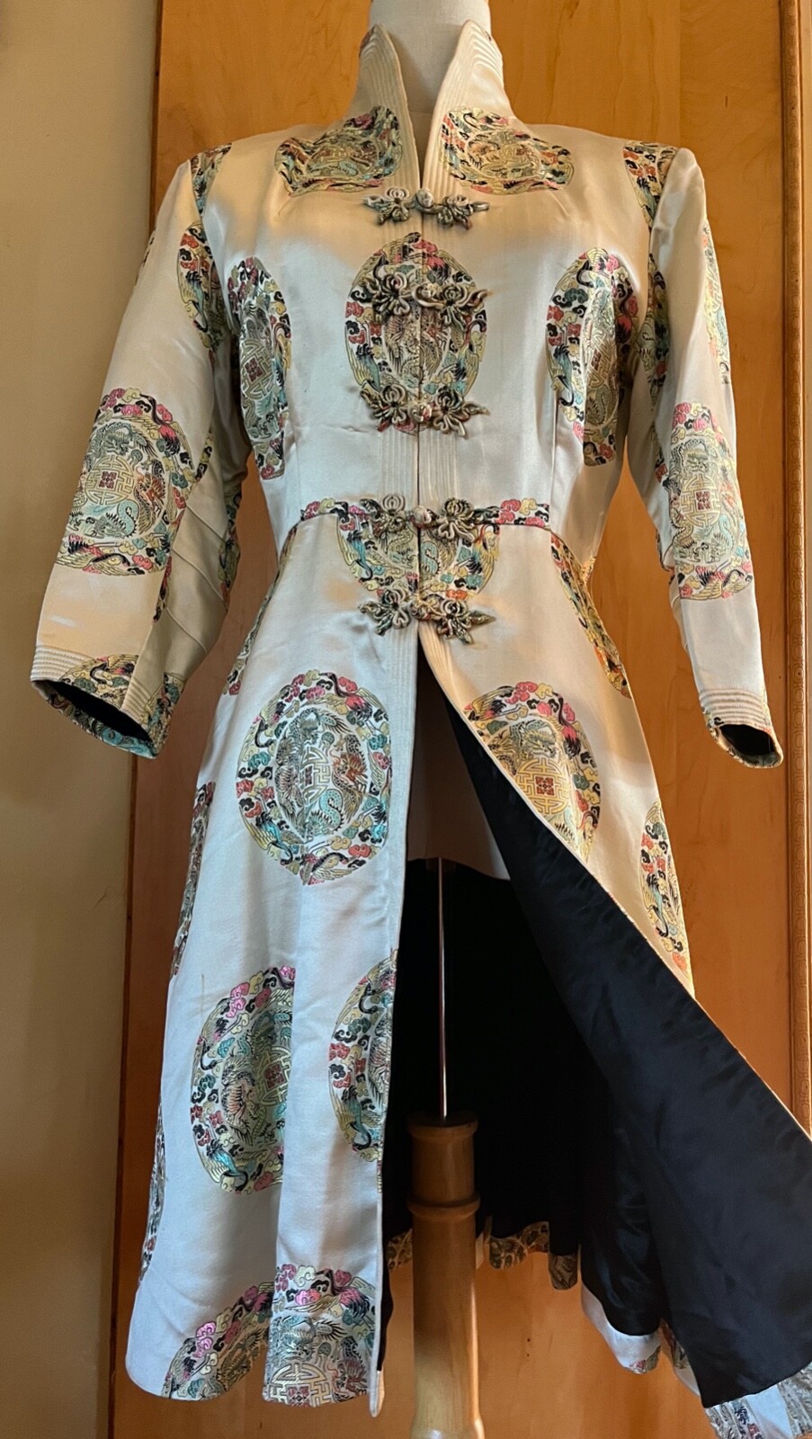WOMEN&rsquo;S VINTAGE DYNASTY HONG KONG CHINESE SILK BROCADE DRESS COAT JACKET XS / S