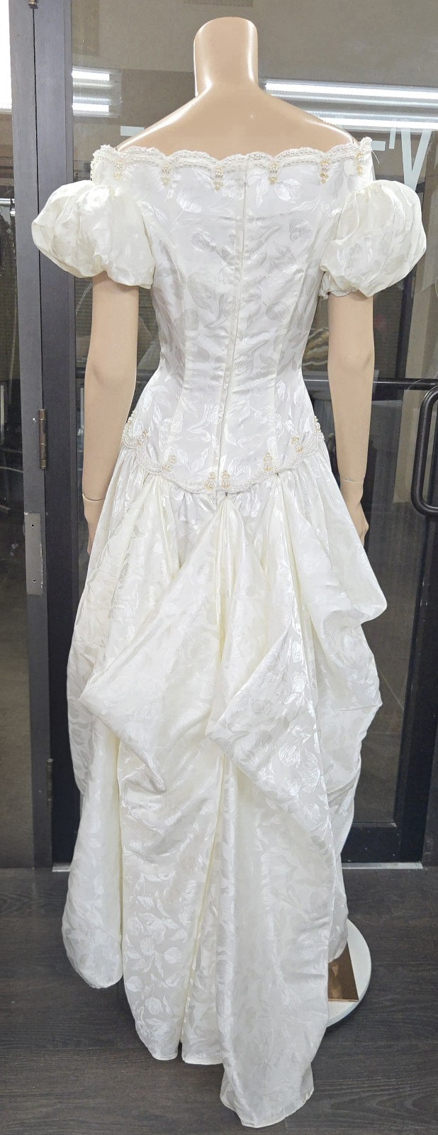 Unbranded Vintage 80s 90s White Jacquard satin regency style Wedding Dress sz 6