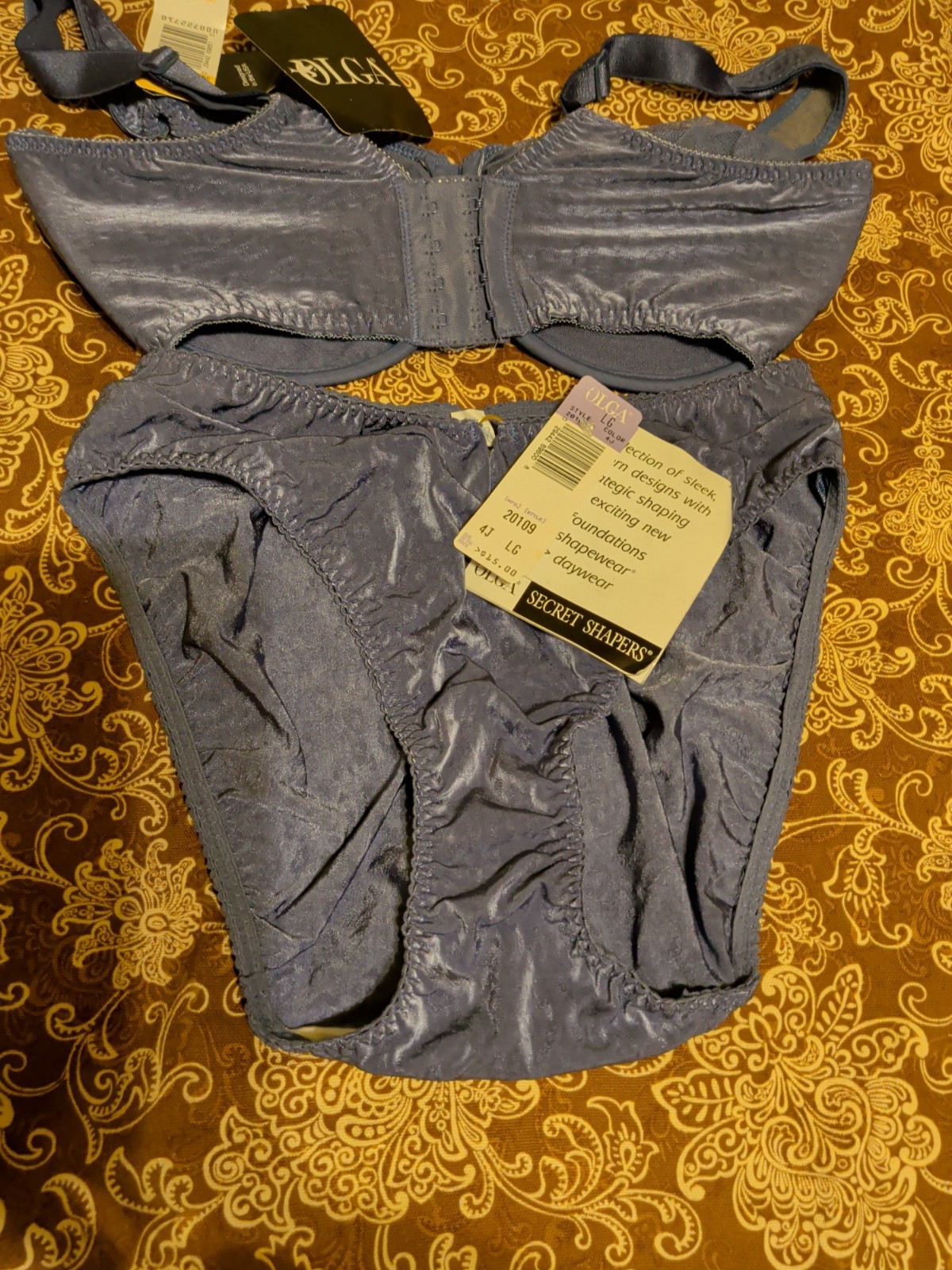 Vintage Olga Bra Panties Set Size 38DD and Panties Size Large