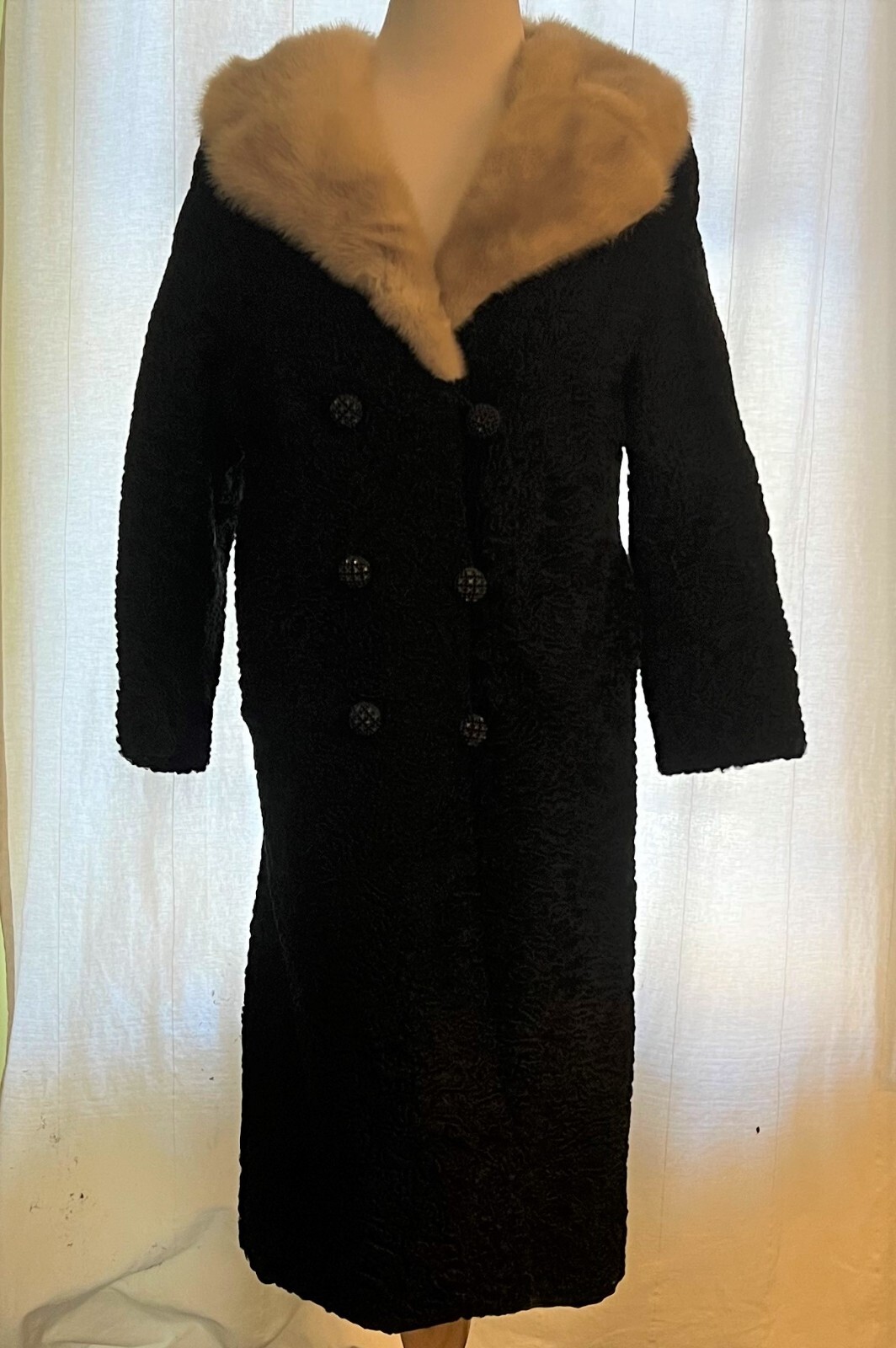 Vintage Persian Curly Lambs Wool Women&rsquo;s Coat Mink Collar 3/4 Sleeve 44 Inches