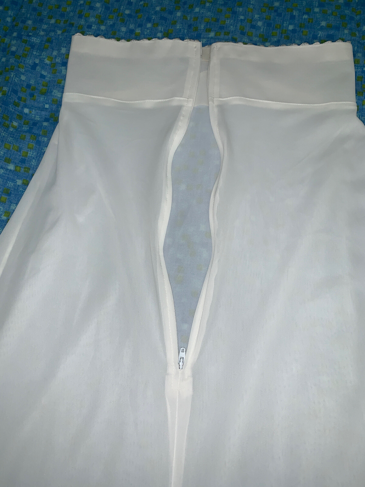 MERRY MODES Size 12 Ivory Long Formal Half Slip Back Zipper Lace Slit Vintage