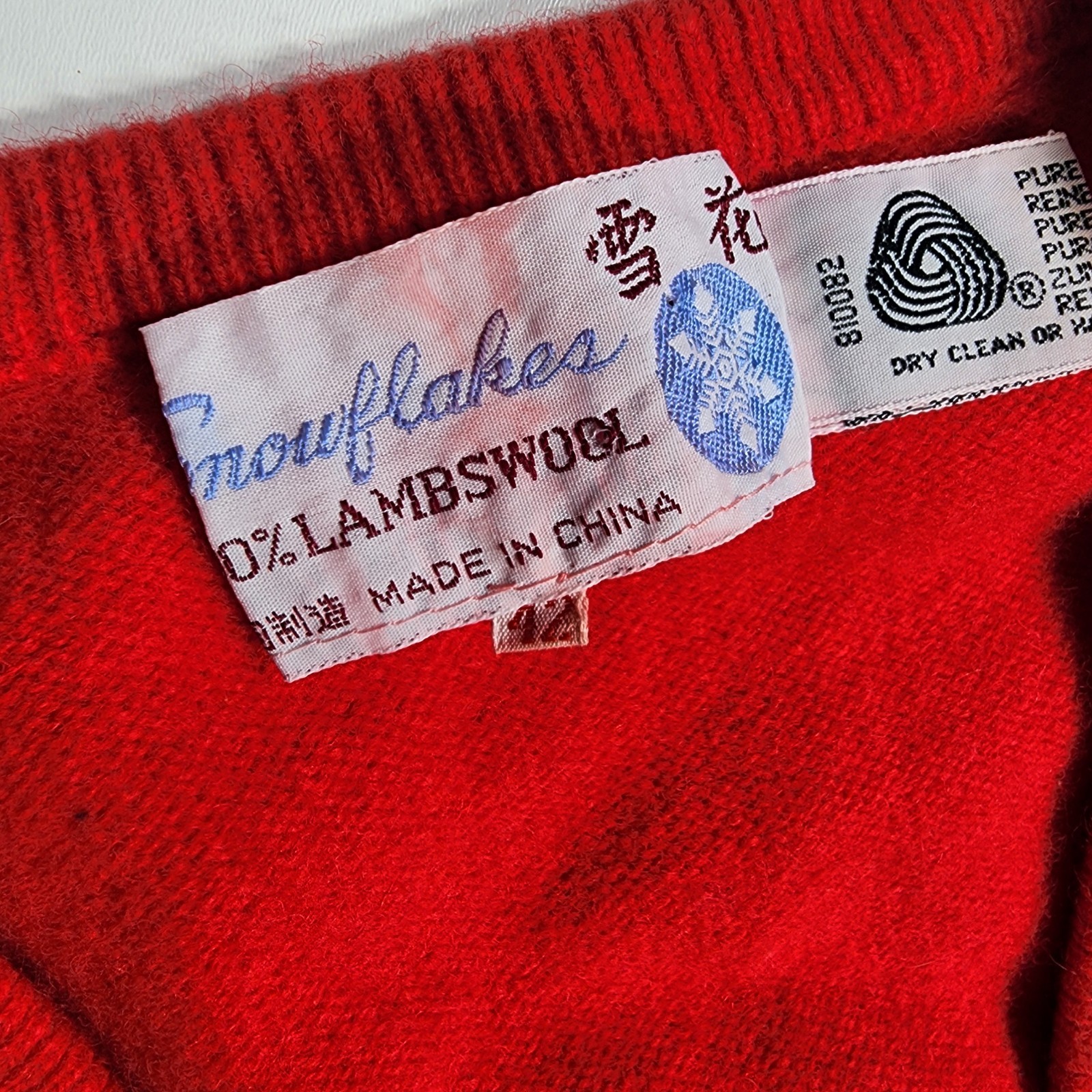 VTG Snowflakes 100% Lambswool Sweater Vest Red Argyle Geometric 42 Fits Small