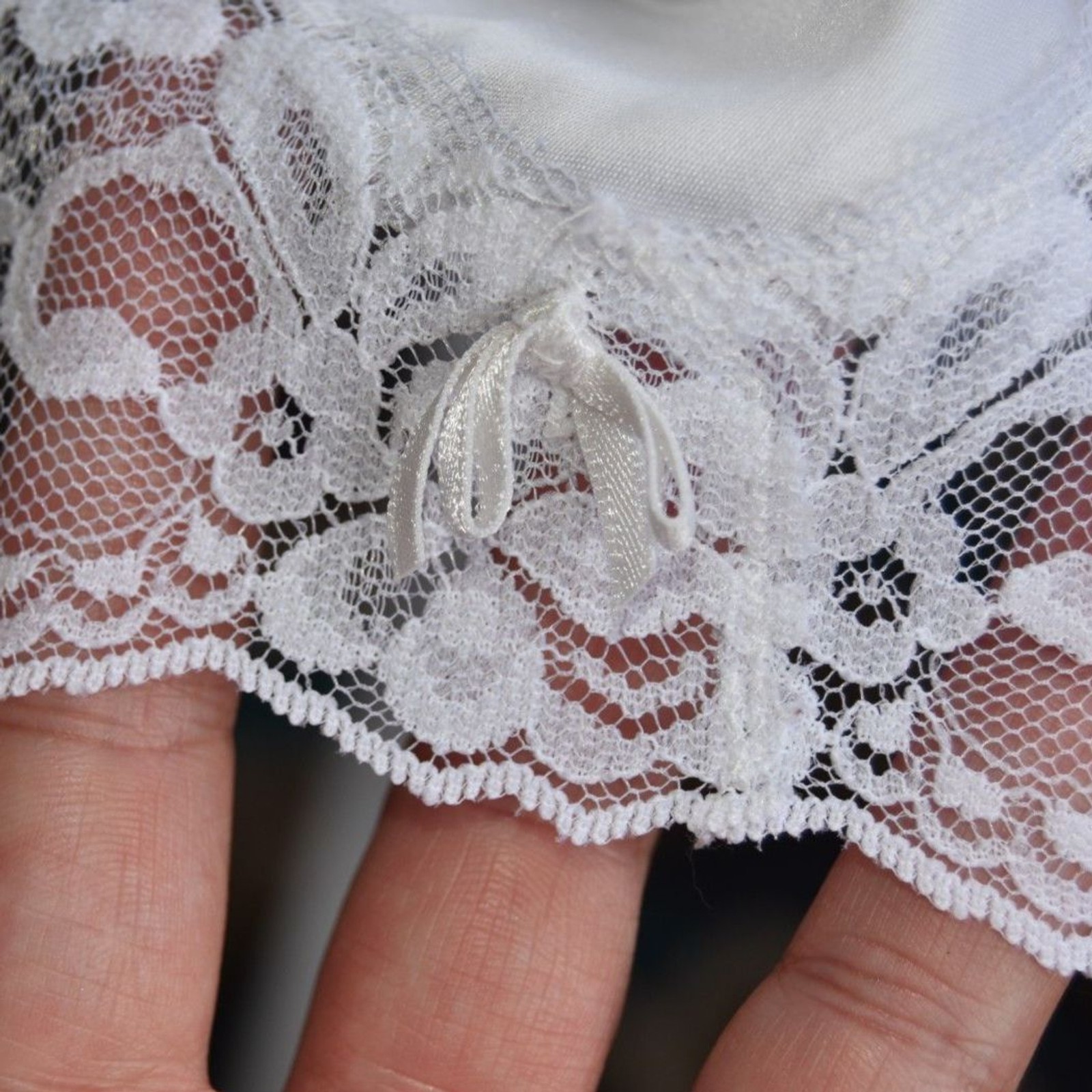 Vintage 1970s Maidenform White Something Special Half Slip Lace Hem ILGWU USA S