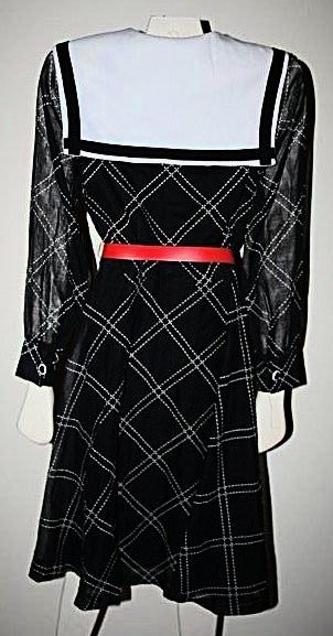 1960s Vintage Black & White Print Shirtwaist Dress w/ Wide Collar Sz 10