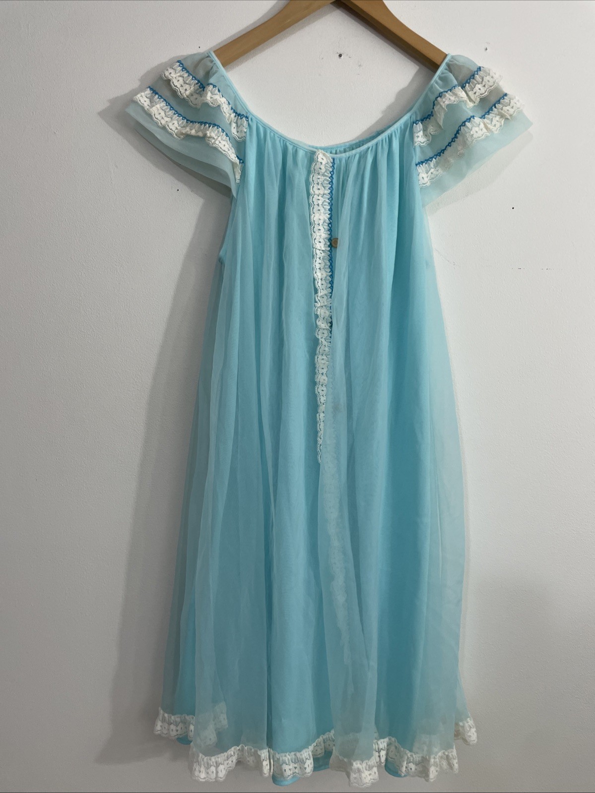 VTG Union Made Nylon Lace Babydoll Gown Blue Flutter Sleeve Small Lingerie
