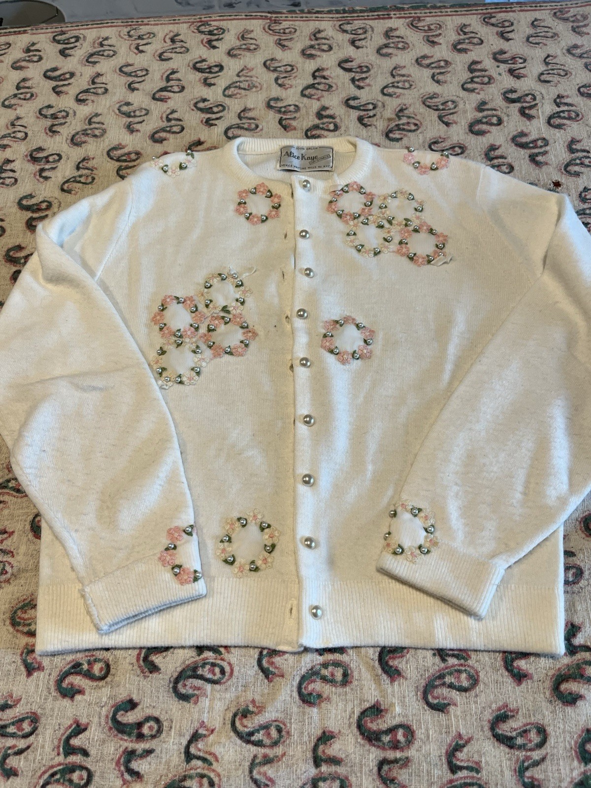 Vintage 1950’s Alice Kaye White With Pink Floral Embroidered Cropped Cardigan