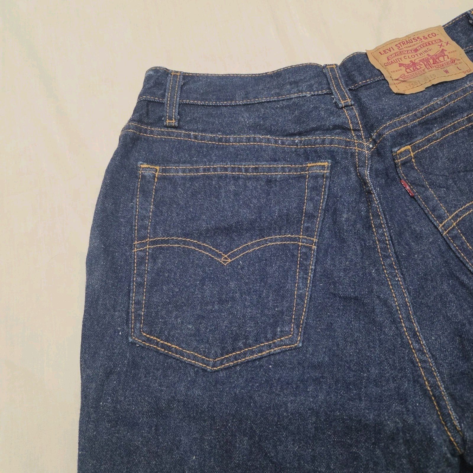 Vintage 80s/90s Levi’s 501 Button Fly Medium Wash Jeans Women’s 13 Made in USA
