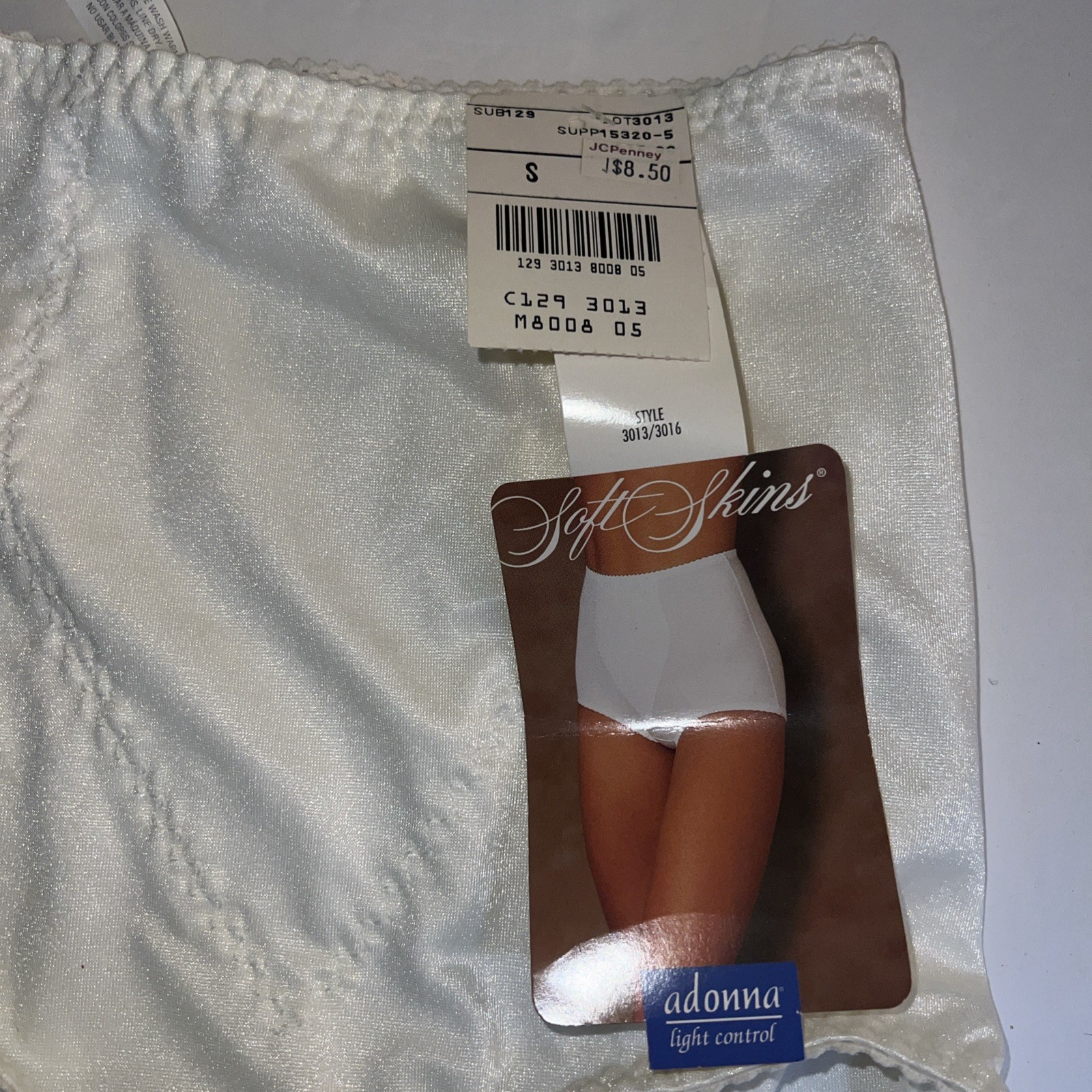 Adonna Light Control Soft Skins Lace Trim Nylon Granny Panties Small NWT Satin