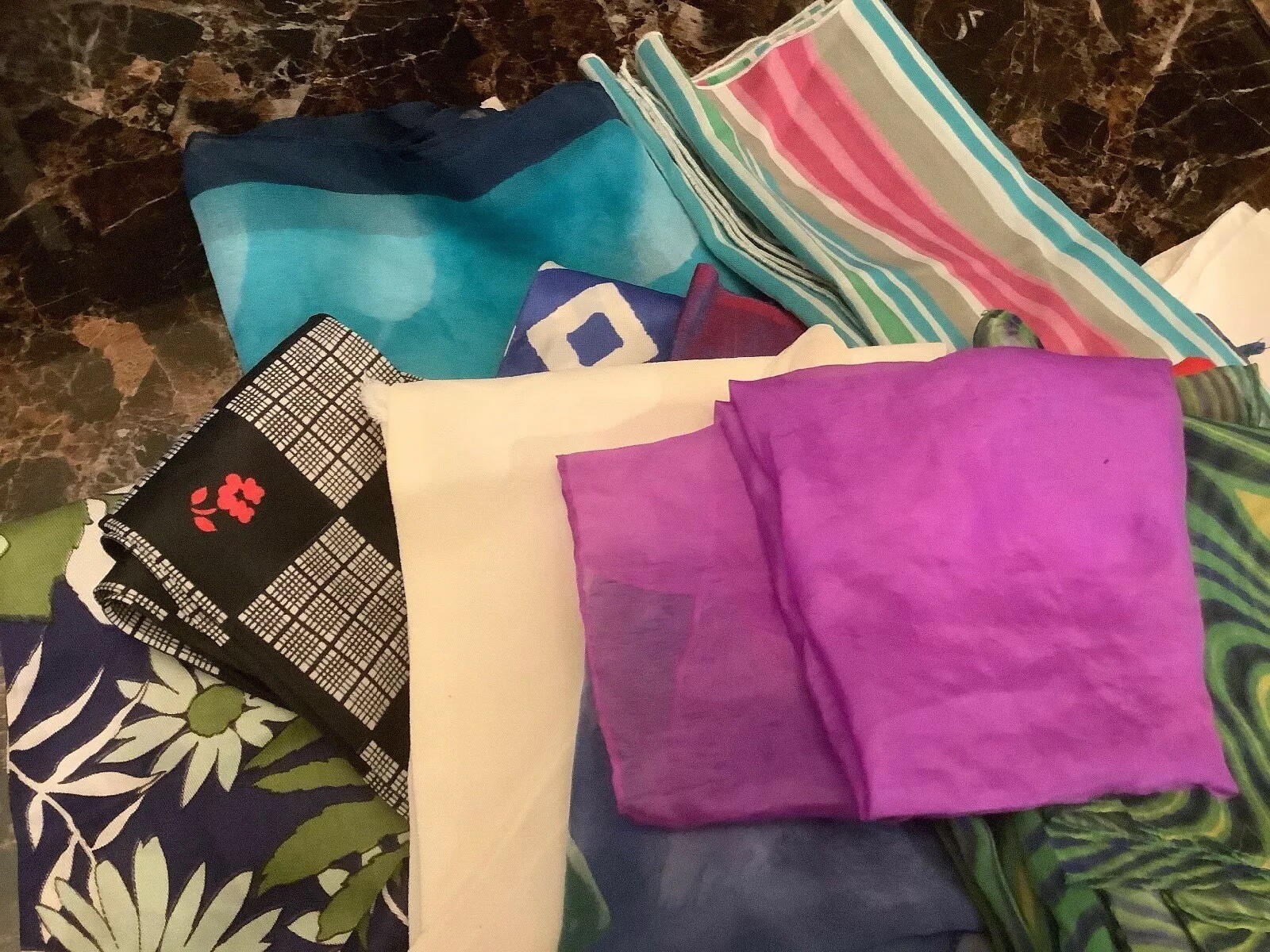43+ ASSORTED SCARVES,BELTS SASHES VARIOUS SIZES SHAPES AND FABRICS