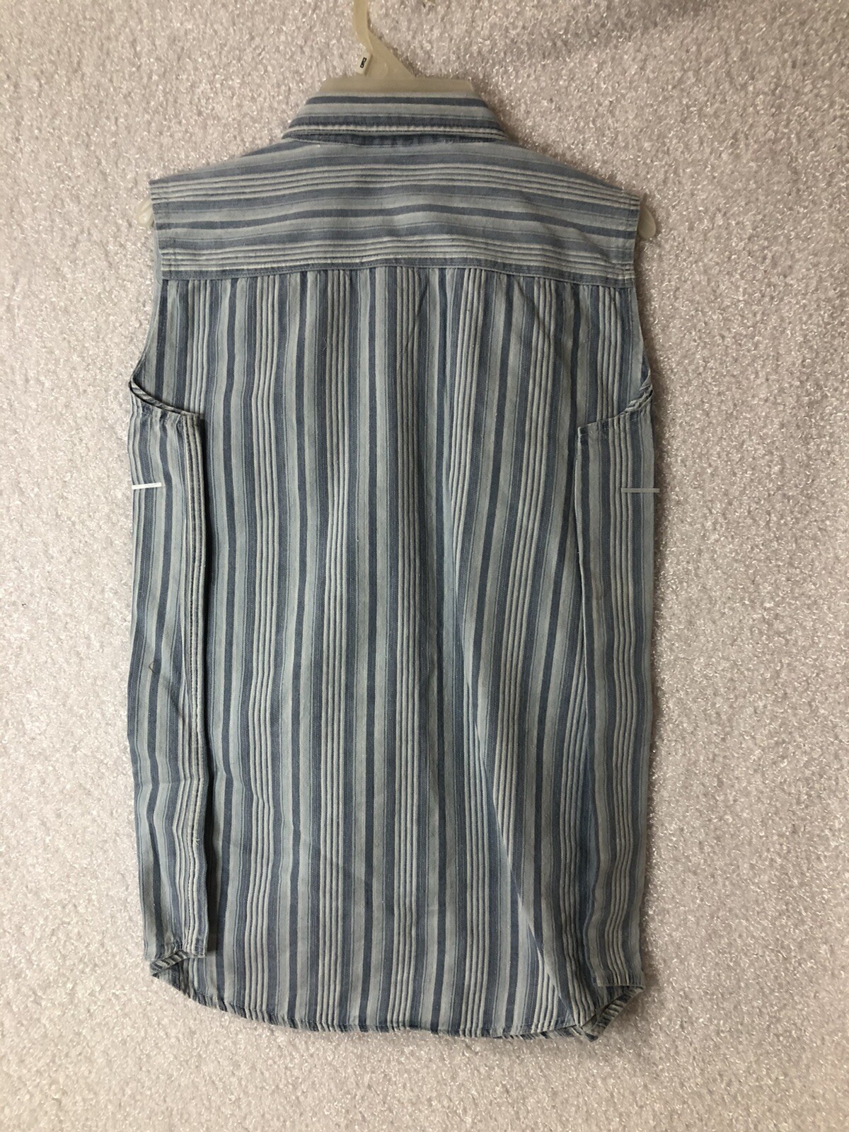 VTG DENIM REPUBLIC M SLEEVELESS BUTTON DOWN BLUE STRIPED SHIRT WOMEN Has Tags