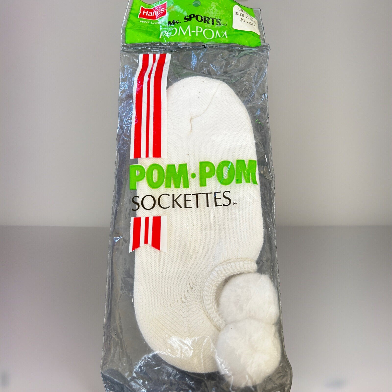 Women&rsquo;s Hanes Vintage Pom Pom Socks White Ms. Sports Acrylic Nylon Size 7-8 80s
