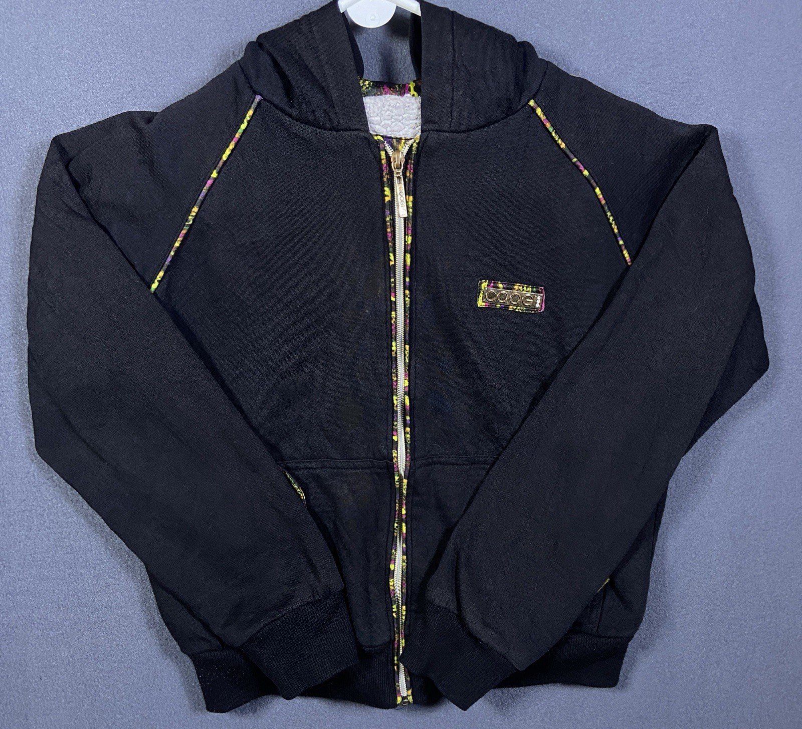 COOGI VTG 1990s 2000s BLACK STRETCH HOODIE HOODED JACKET EMBROIDERY CROPPED