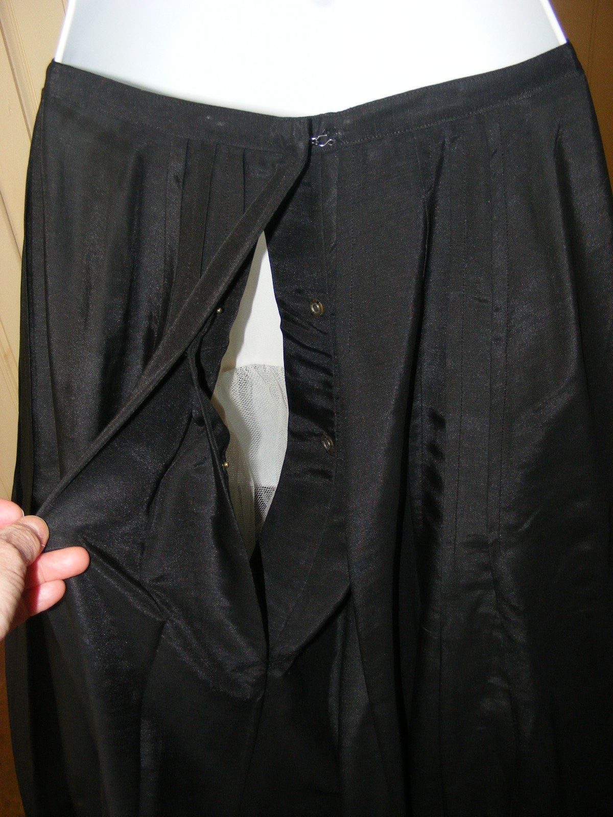 1910 MOURNING DRESS 2PC BLACK FAILLE FRANCAISE FLAT PLEAT SKIRT SLIM SILHOUETTE