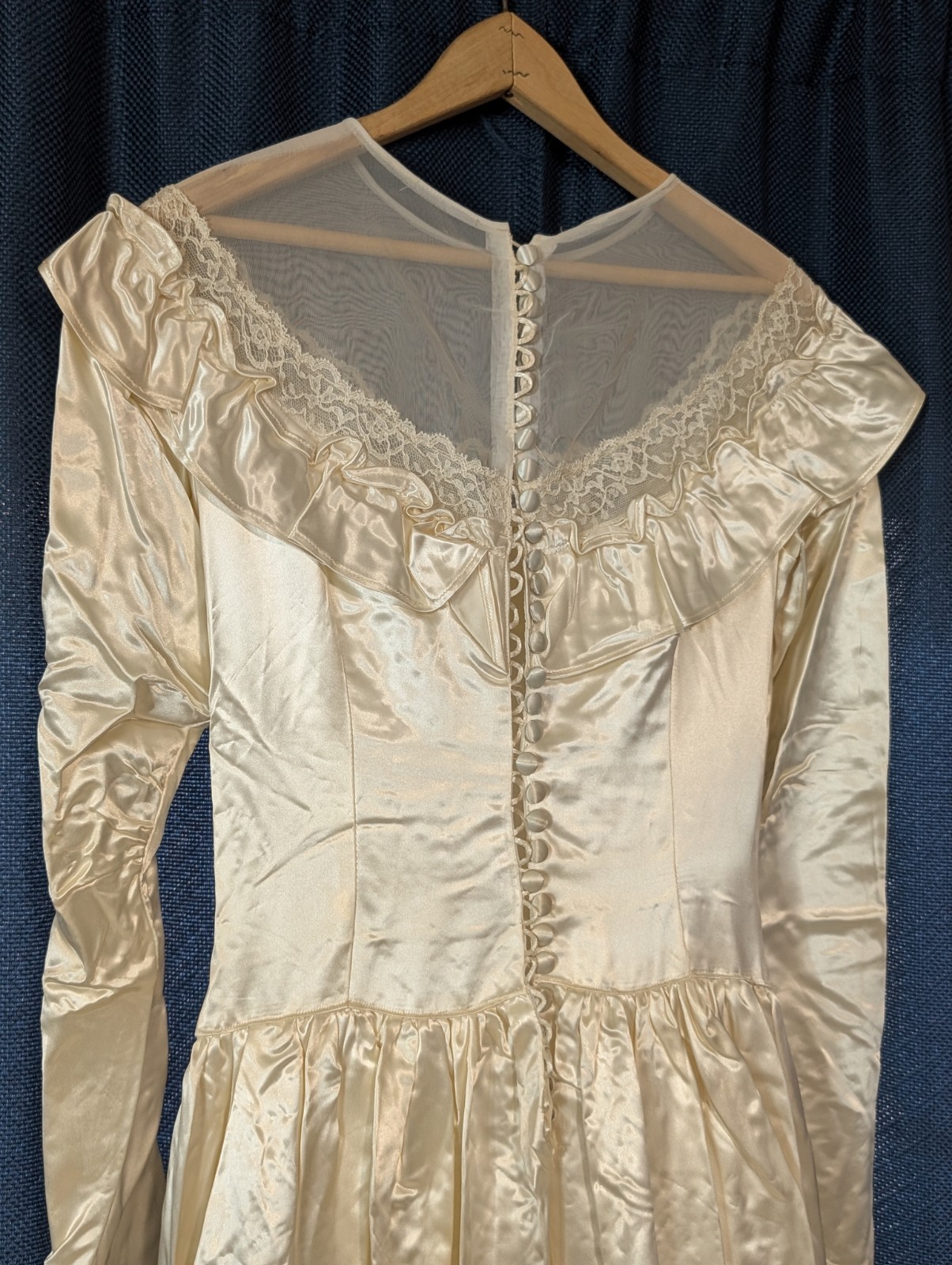 vintage 1940s liquid satin wedding gown.  Old Hollywood (XS)
