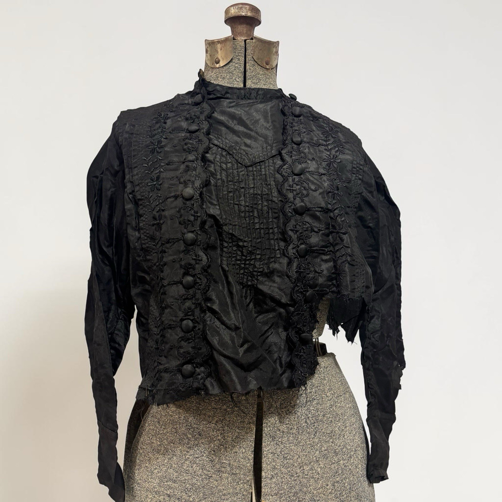 Antique 19thC Victorian Mourning Blouse Bodice Velvet Capelet Funeral Clothing