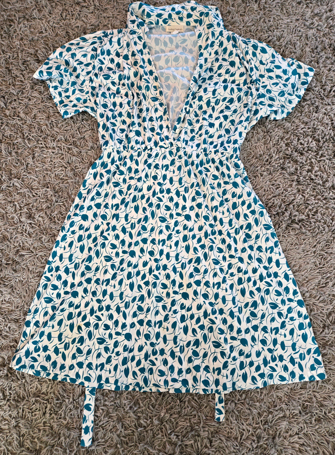 Vintage Lasting comfort polyester floral 1940s style 1980s dress green white