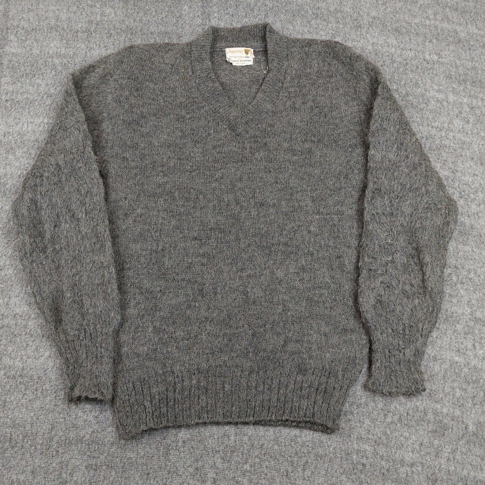 VTG Amcrest Wool 75% Mohair 25% V Neck Sweater Women&rsquo;s Small Shaggy Made in USA