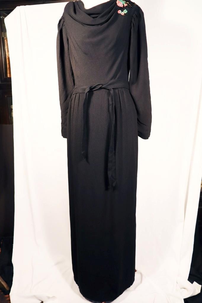 Vintage 1960&rsquo;s Long Black Rayon Gown With Sequin Brooch Size 10+ Excellent Cond