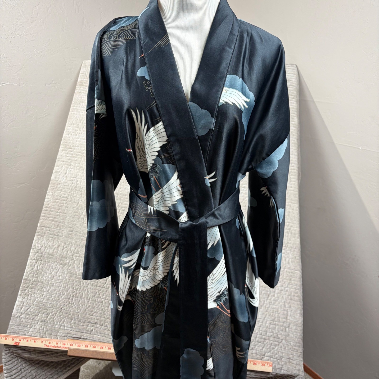 Vintage Marukyo Kyoto-Tokyo Kimono Robe Black Crane Cloud Print Made in Japan
