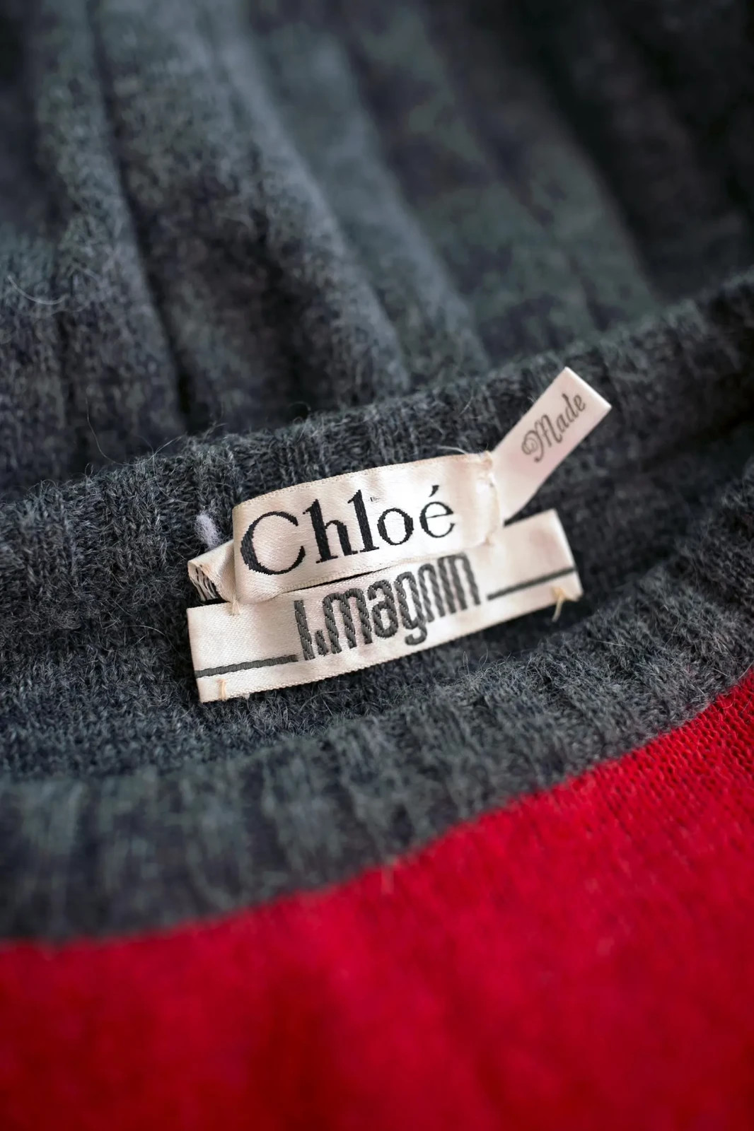 Nice Chloe Designer Vintage Early 80s Chic Gray Red Statement Sweater