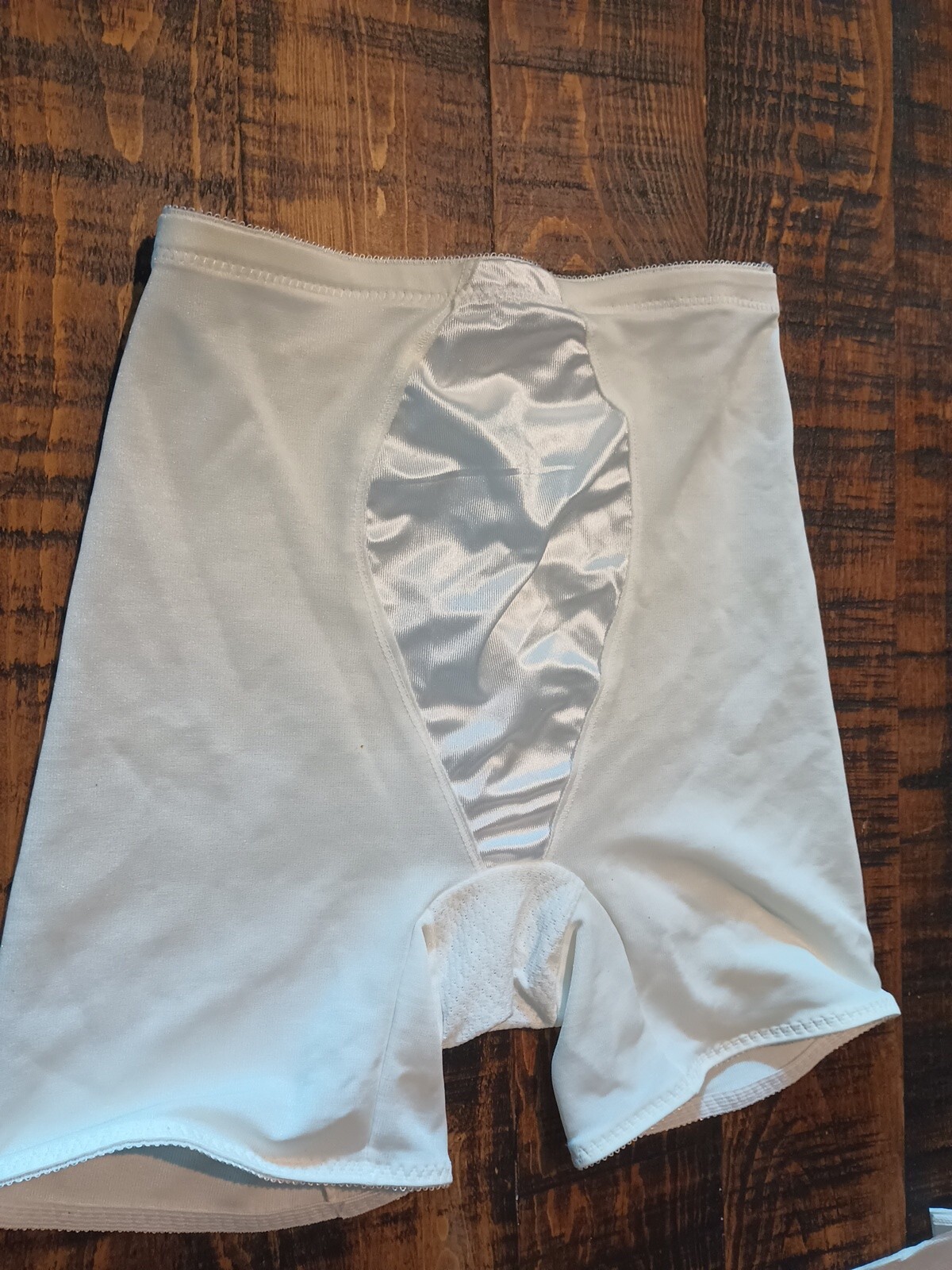 Vintage Cupid Shape Wear Sz Medium Sissy/Hostess Really good condition