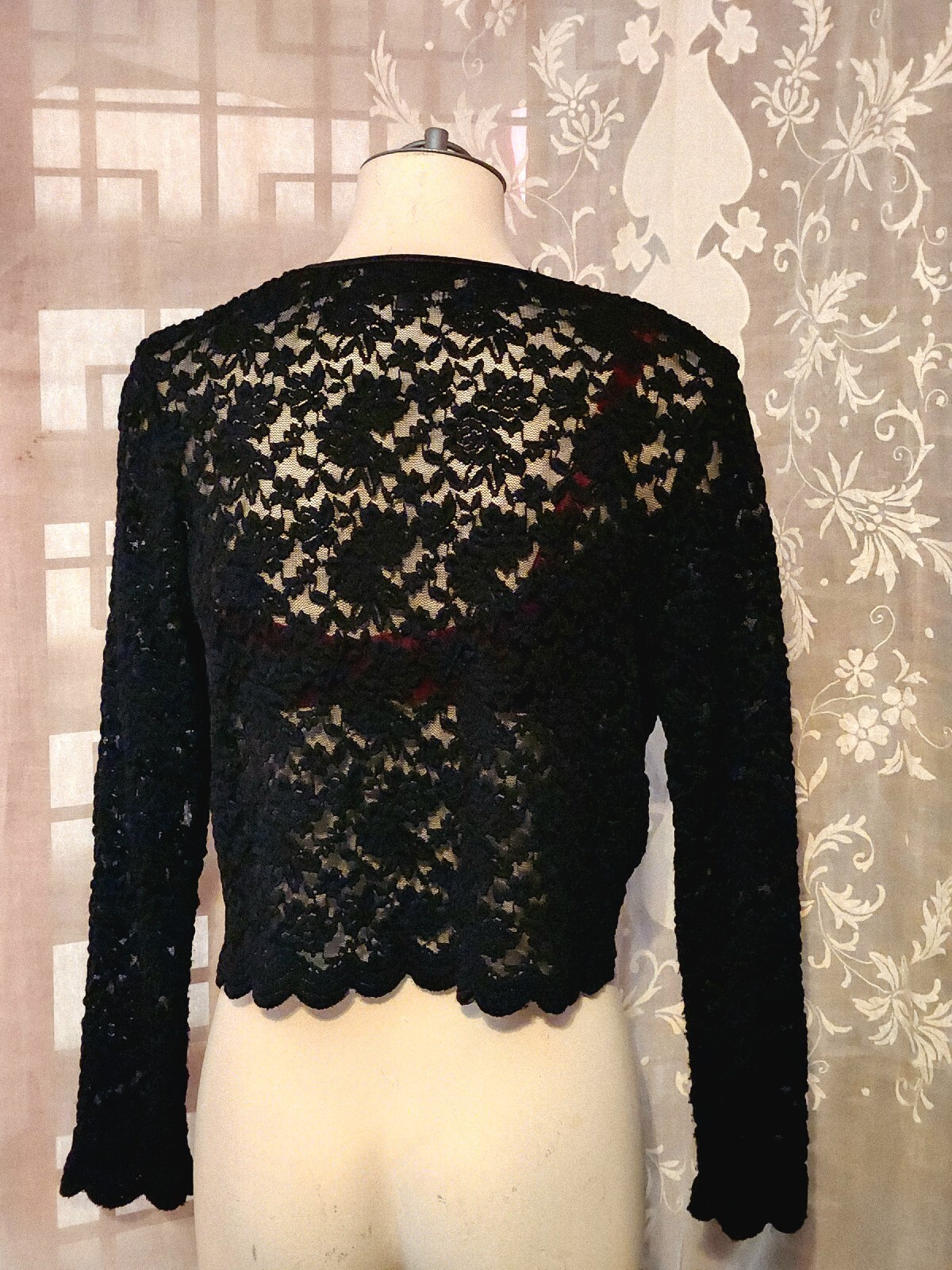 Dress Barn Lace Shrug Bolero Cardigan Black Sheer Scalloped Sexy Small Y2K VTG