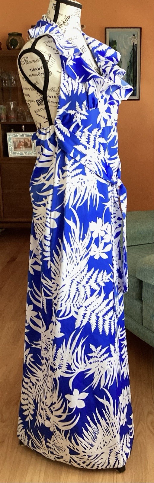 70s Pomare Ruffled Halter Top Hawaiian Maxi Dress – Vintage sz 8 –