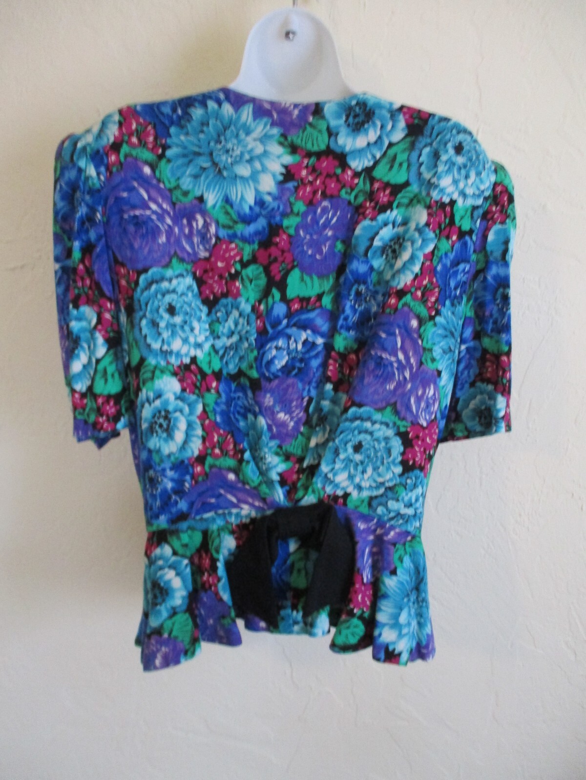 80&rsquo;s David Mitchell Strong Shoulder Blouse Size 15/16 Made in USA