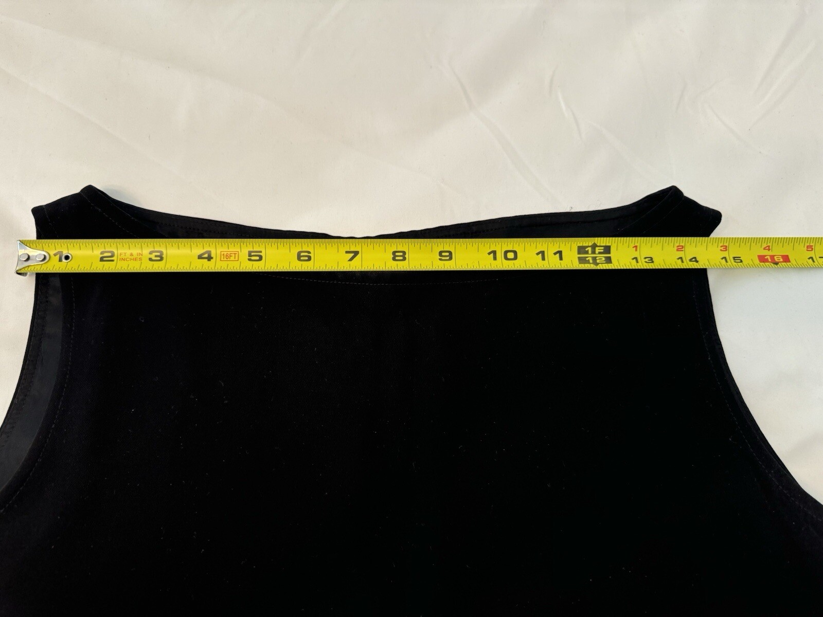 Vtg 90&rsquo;s Harold&rsquo;s Black Solid Sleeveless Short Top Cocktail/Party Top Size 12