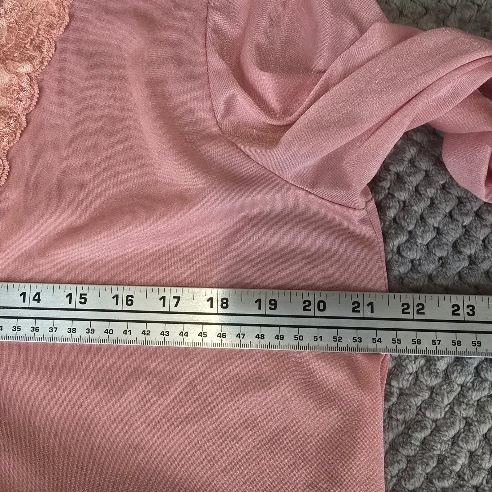 Vintage Undercover Wear Pink Bed Jacket Lingerie Robe Lace Trim Button Front