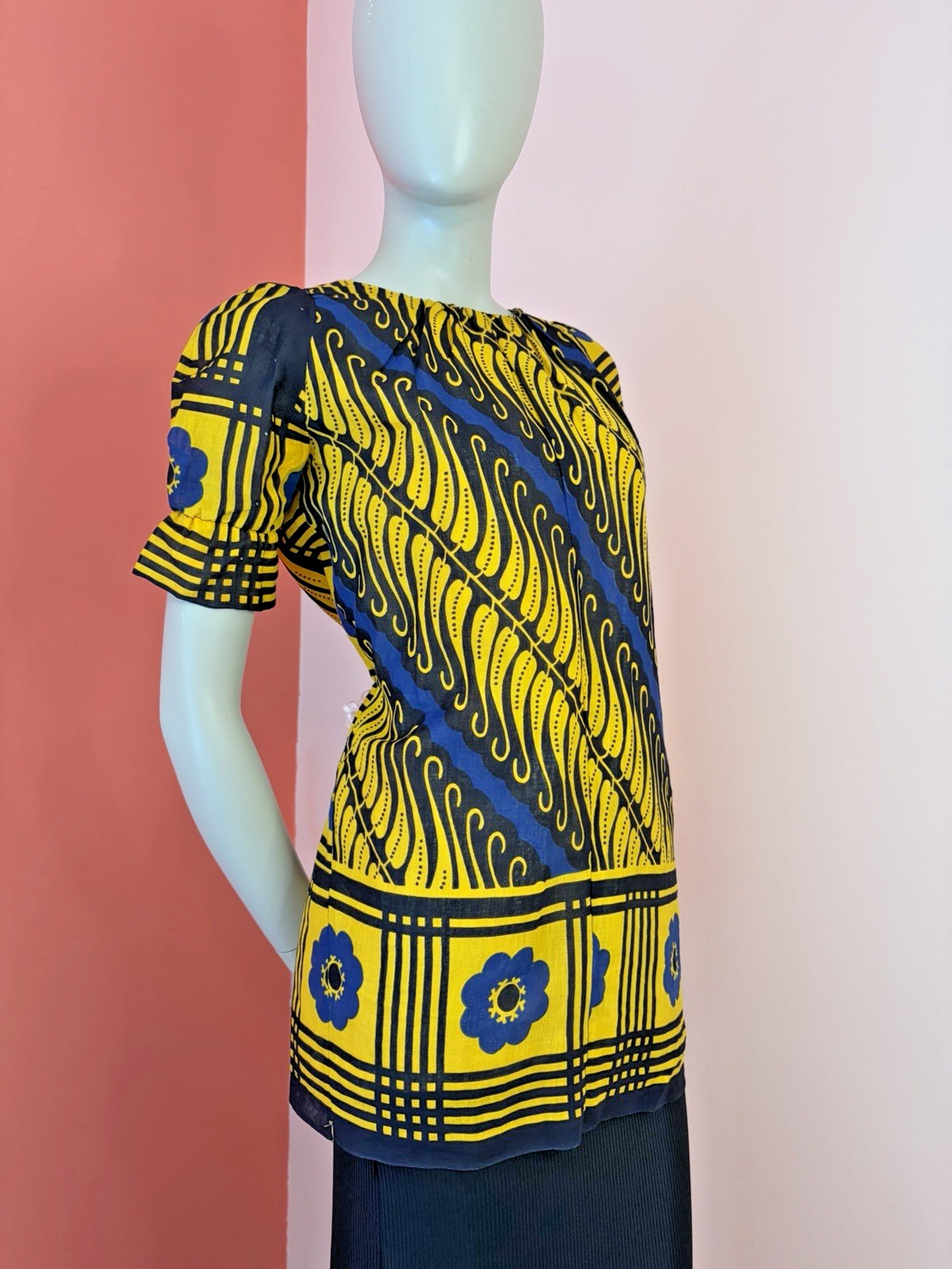VTG 60s 70s Mod Tunic Top Blue Yellow Floral Graphic Print Flower gogo hippie L