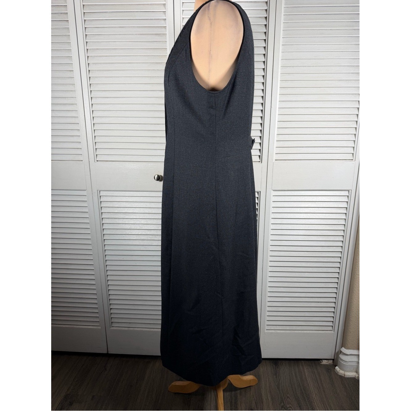 Vintage Talbots Petites 100% Wool Embroidered Gray Midi Dress Size 10P