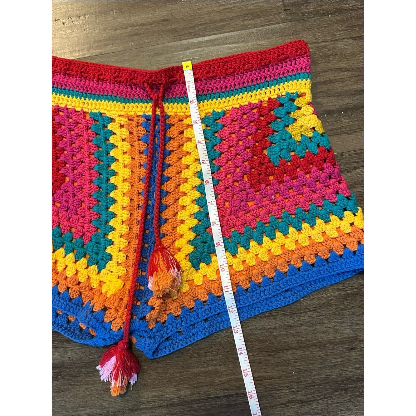 NWT Farm Rio Striped Scarf Crochet Shorts. Size M