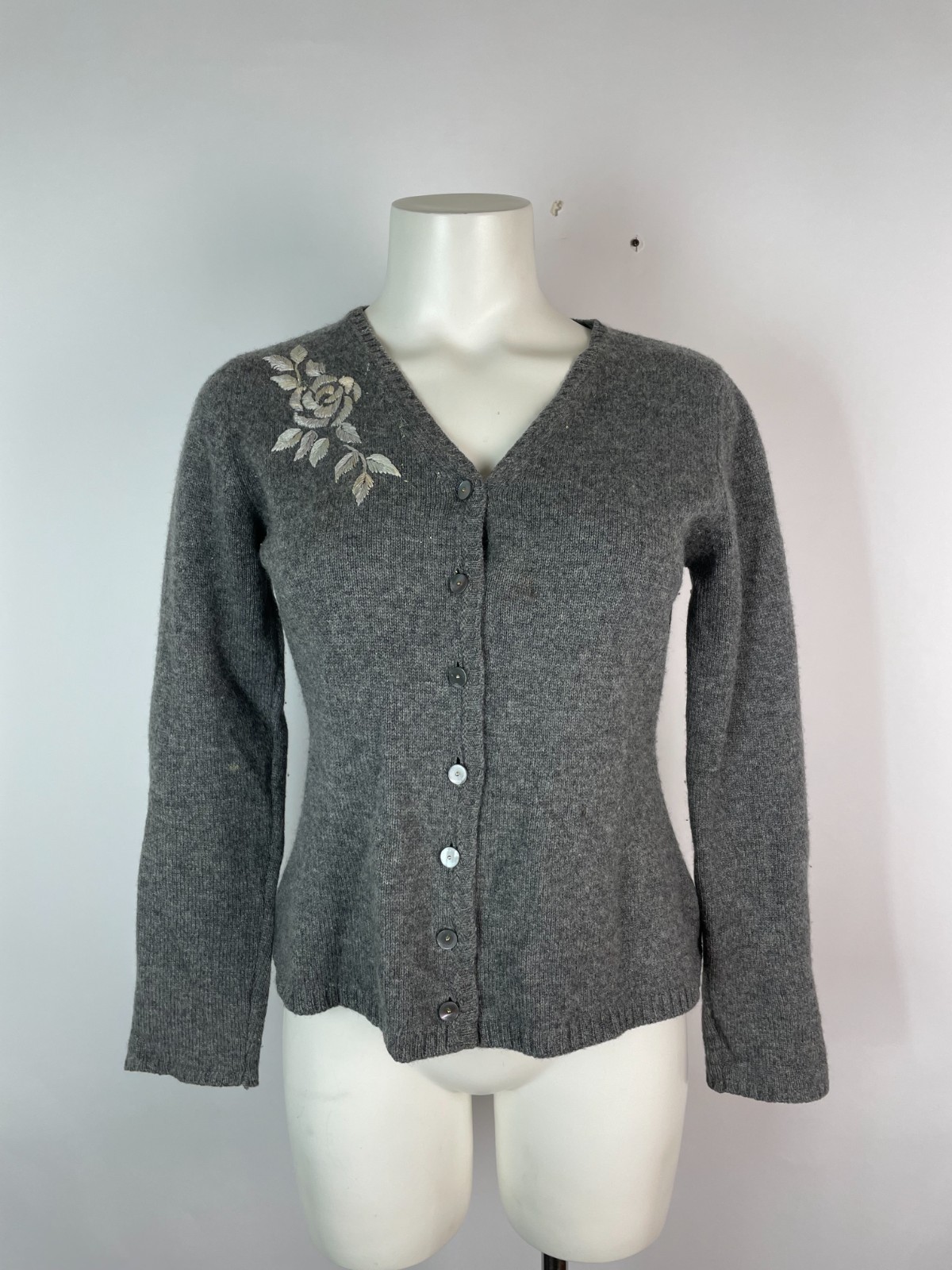 VTG Maria Di Ripabianca Wool Cashmere Silk Gray Embroidered Cardigan 40 SOILED