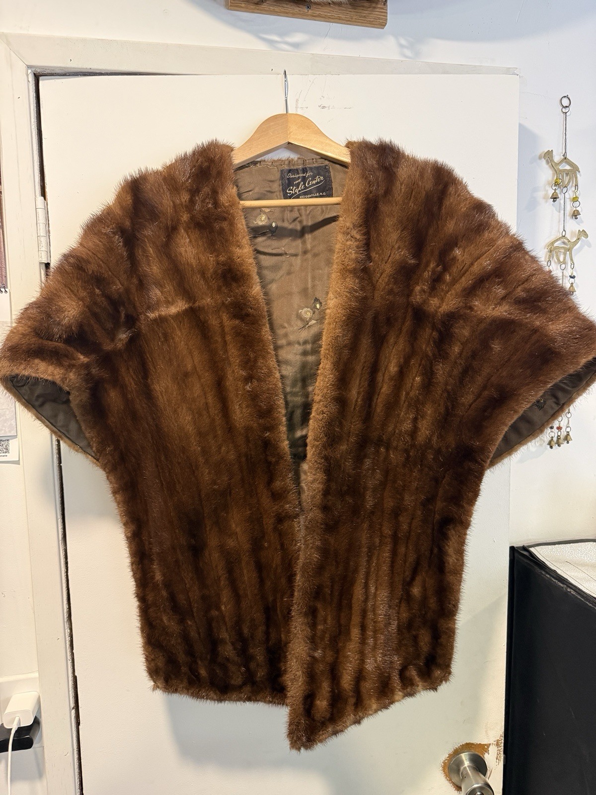 Vintage Mid Century Real Mink Fur Stole Capelet silk lined embroidered 1940&rsquo;s
