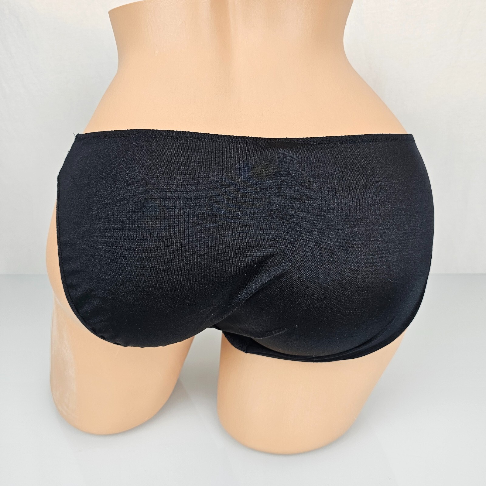 Vintage Gilligan & O&rsquo;Malley Bikini Microfiber Panties Lace Shiny Satin Silky 6 M