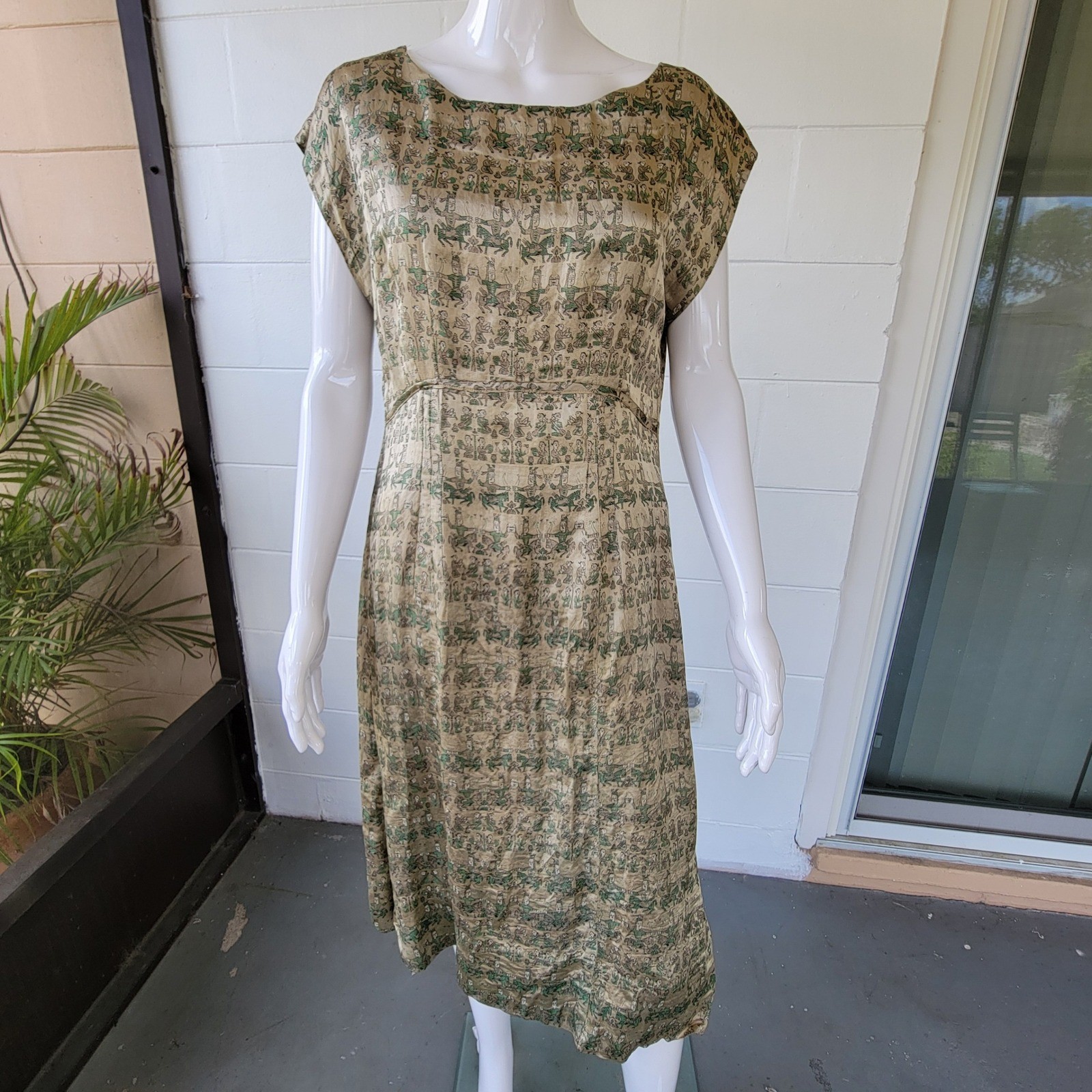 Unbranded Vintage 50s Brocade Dress Womens M Green Gold Medieval Novelty Retro