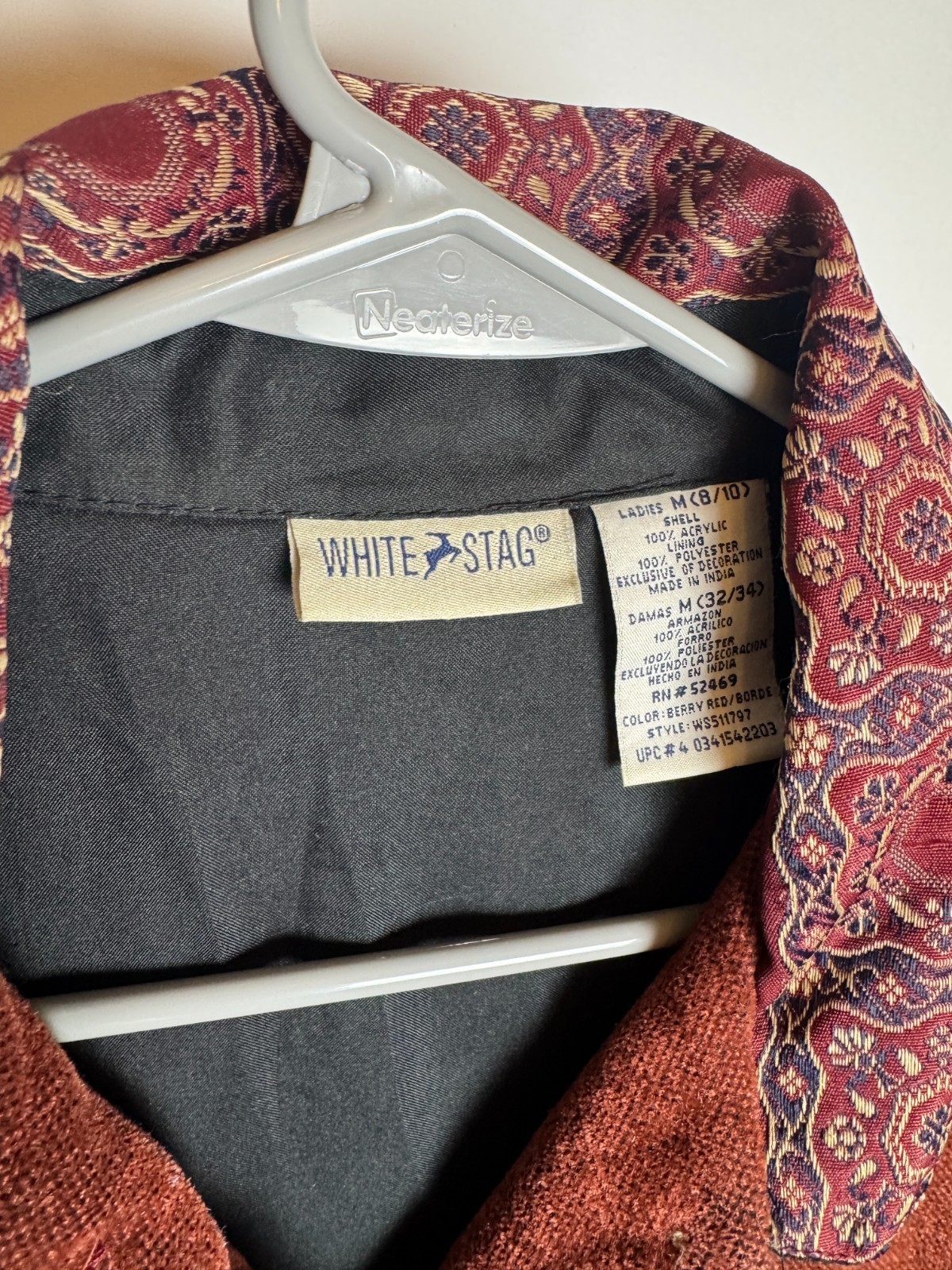White Stag Velvet Jacket Berry Red Paisley Trim Size M (8/10) Vintage 90s