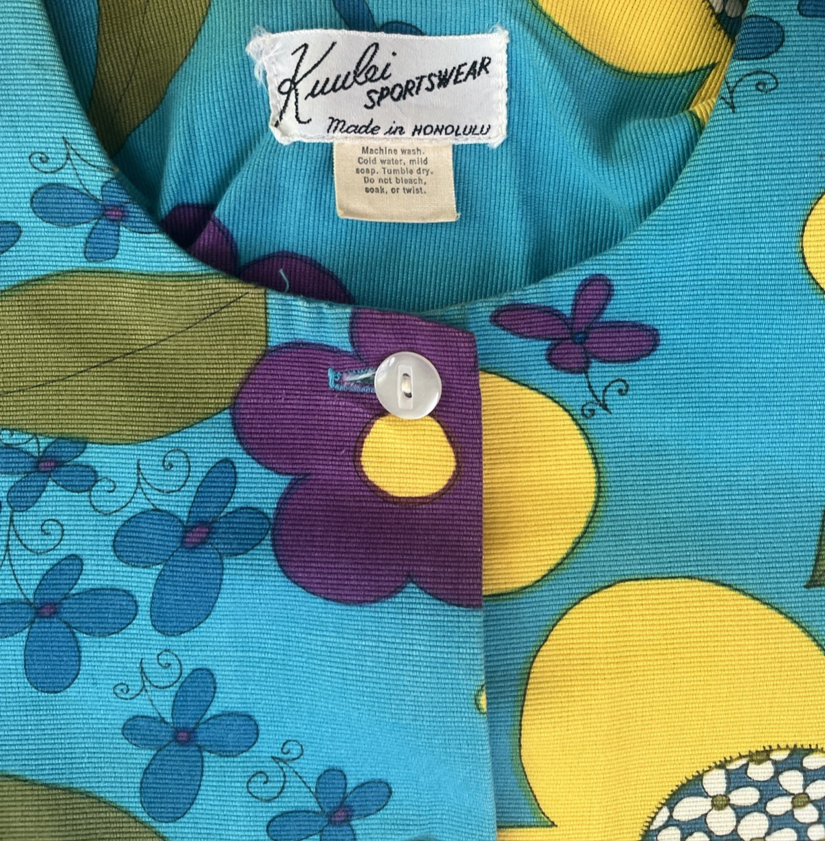 Vintage 60s Kuulei Sportswear Turquoise Hawaiian Barkcloth Blouse-34&Prime; Chest