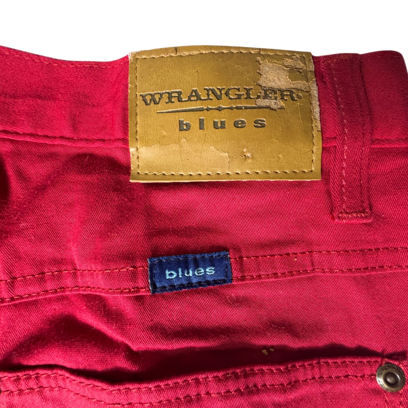 Vintage Wrangler Blues Red Denim Shorts – Women&rsquo;s Size 8 AVG