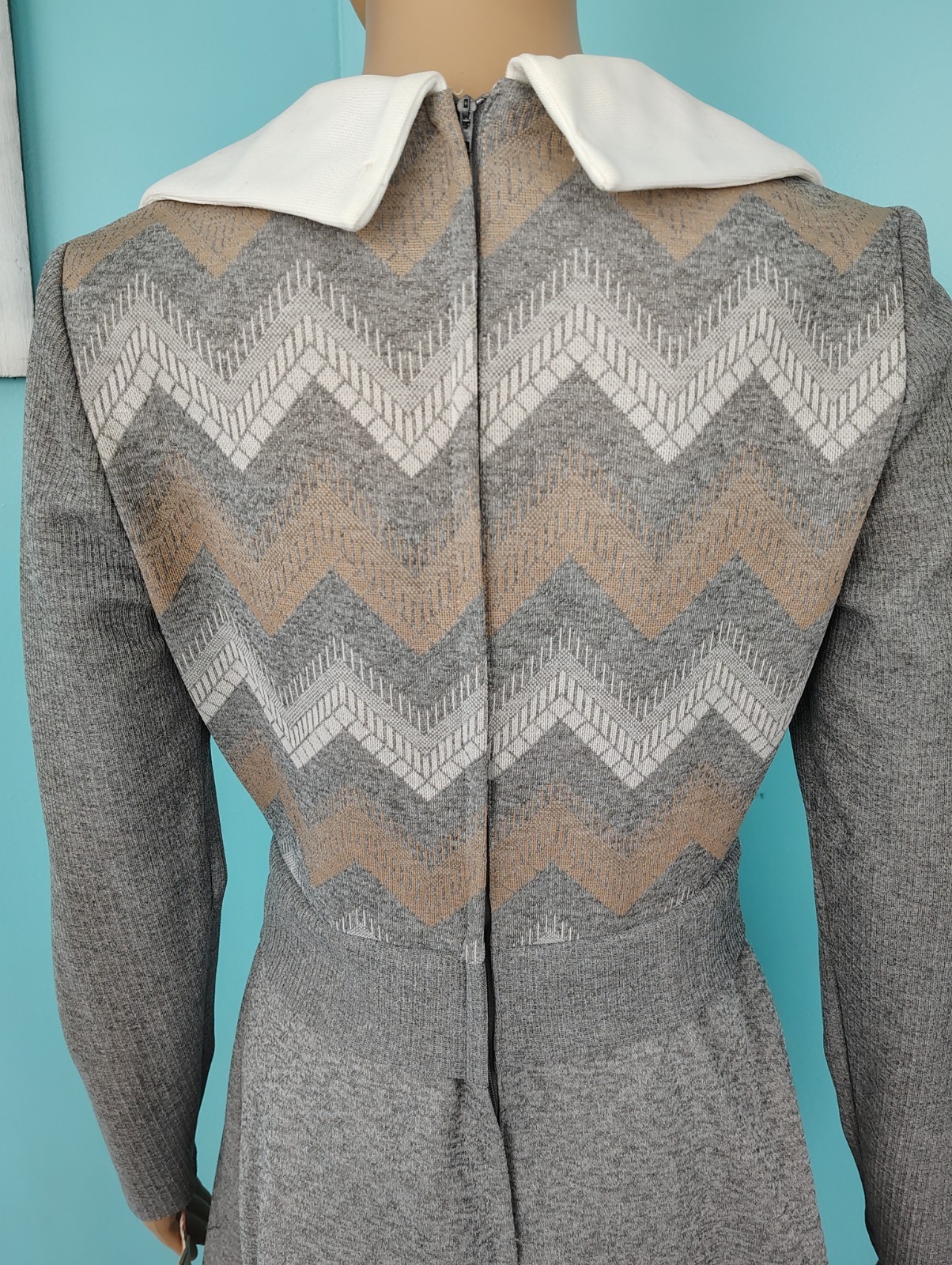 Vintage 70&rsquo;s Chevron Mini Dress Gray Peter Pan Collar Patty O’Neil NWT size: 11