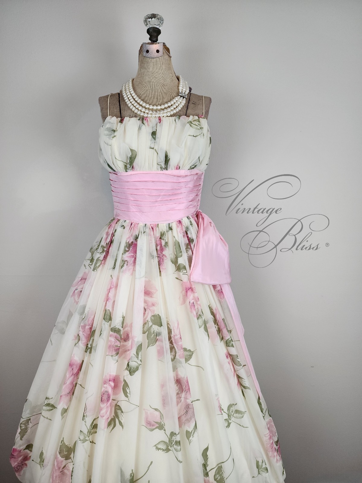 Gorgeous Vintage 1950&rsquo;s Pink Rose Garden Chiffon Party Dress with Full Skirt